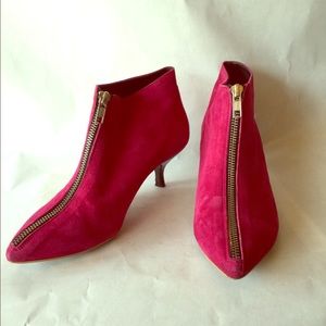 Fuchsia Zipper Kitten bootie